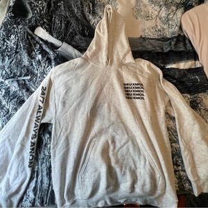 Deuxmoi Hoodie!